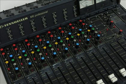 Sennheiser-M8 Professional 8-channel mixer 